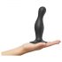 Strap-on-me Curvy M - aaltomainen musta strap-on dildo