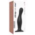 Strap-on-me Curvy L - aaltoileva musta strap-on dildo