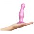 Strap-on-me Curvy M - aaltomainen harnessdildo (pinkki)